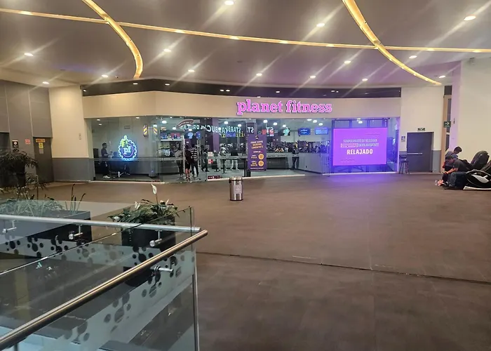 El Depa De Natalia A Min De Aeropuerto Y Estadio Gnp *